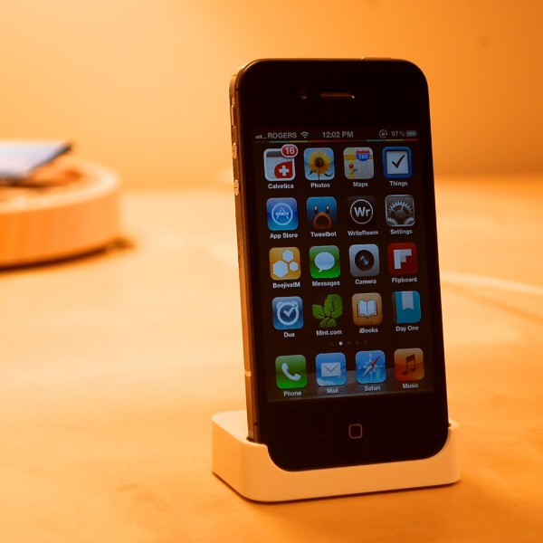 iPhone 2G Dock Fits iPhone 4